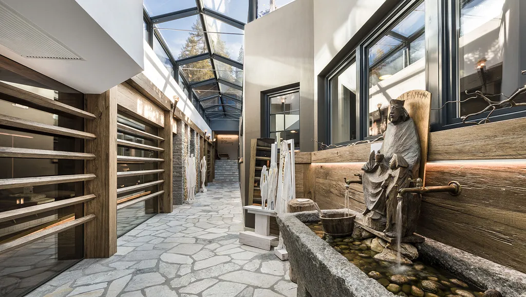 Spa with sulphurous water of Bad Moos Hotel